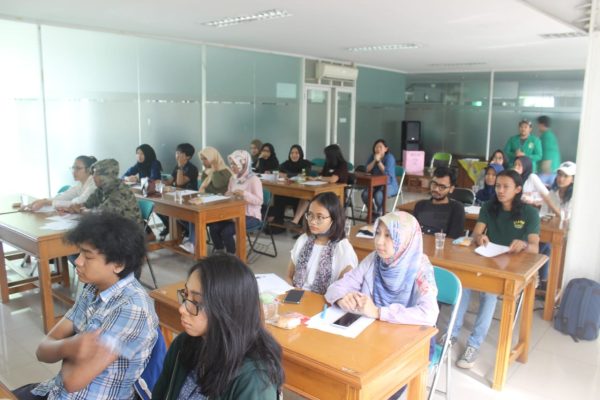 Kegiatan Mahasiwa Writing Workshop