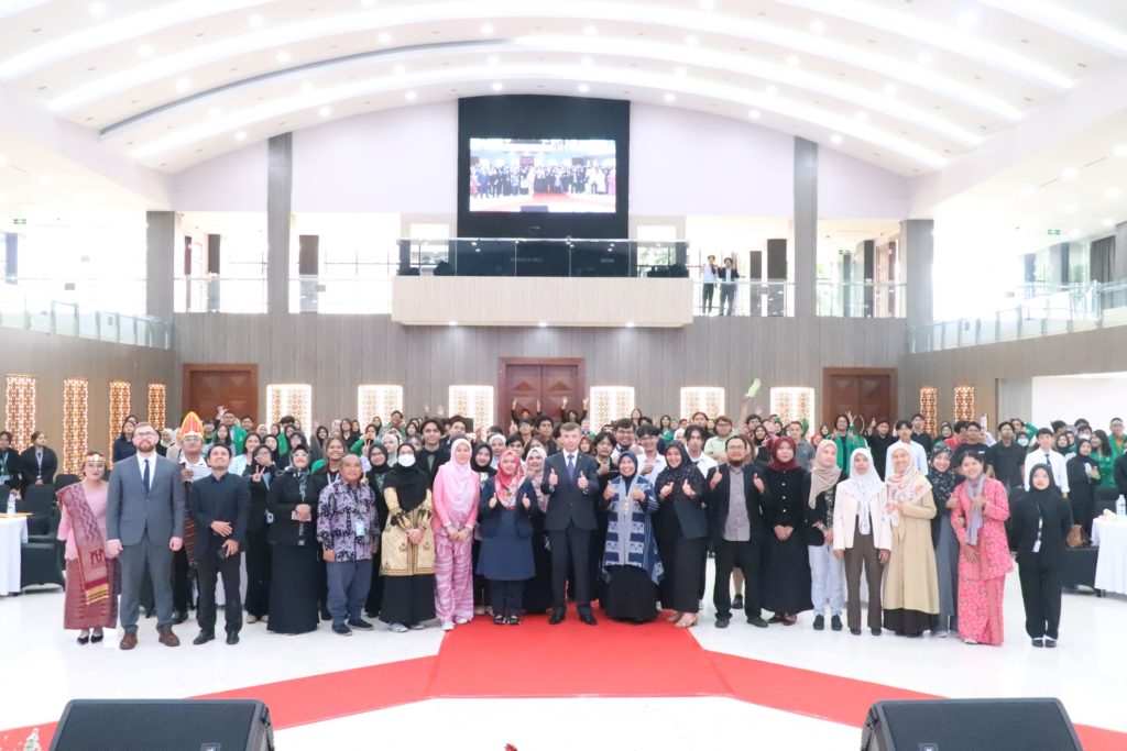 Prodi Sastra Inggris UNAS Gelar Cross Culture Week day I Bersama Mahasiswa Prince of Songkla University Thailand dan dihadiri Duta Besar Rusia untuk Indonesia